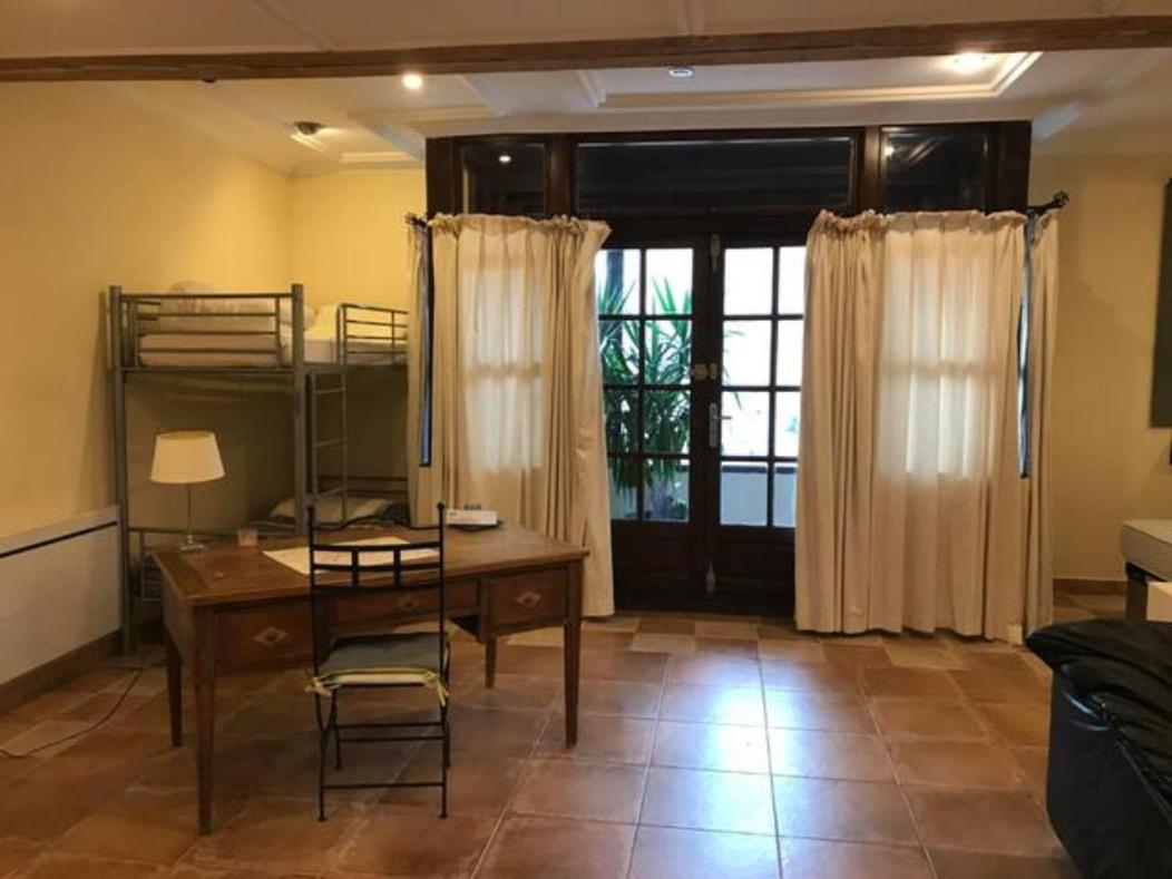 カルカソンヌHibiscus Houseアパートメント エクステリア 写真